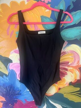 Babaton Aritzia Black Square Neck Thong Bodysuit size M
